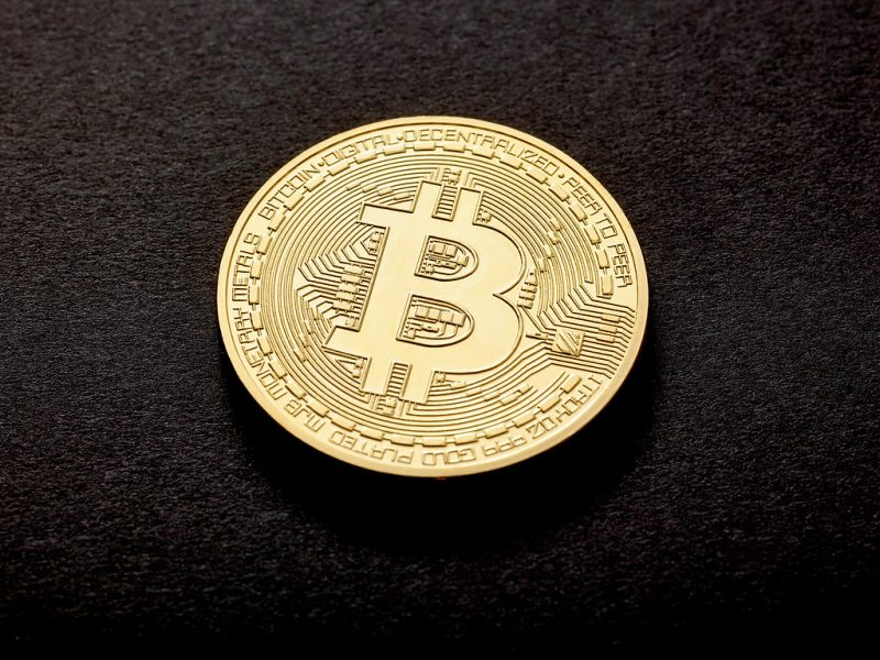 Crypto Radar: bitcoin koers duikt onder $63.000, markt in vrije val